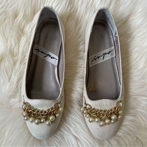 Vintage Impo 80s 90s Flats Cream with Gold Tassle Chain Charm Pearl Bead Details